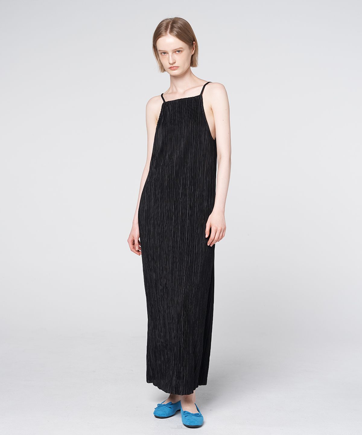 320쇼룸(320SHOWROOM) Pleated Slip Long Dress Black