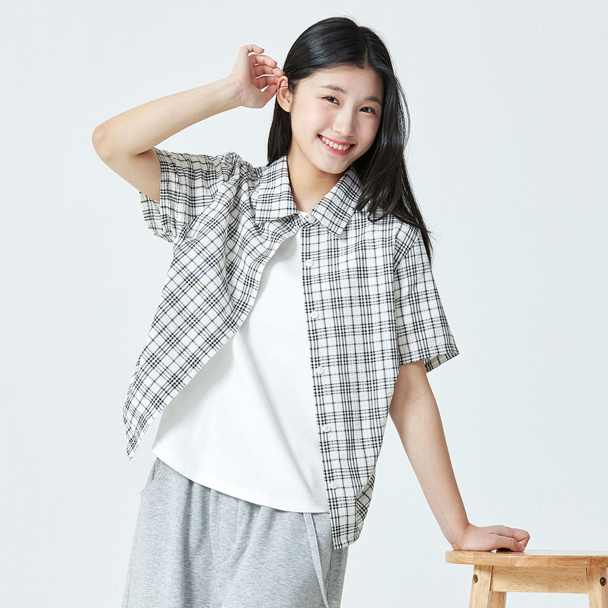 소이(SOIE) 5부루즈핏체크셔츠(26M5353)