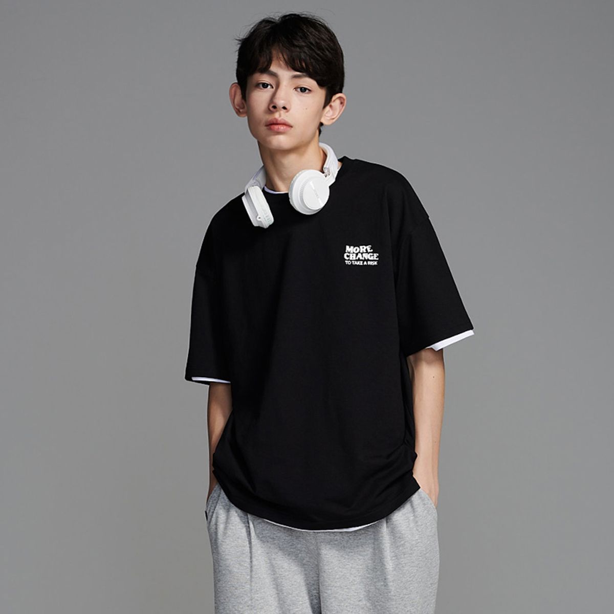 에꼴리에(ECOLIER) 5부 루즈핏 변형싱글티(26B5403)