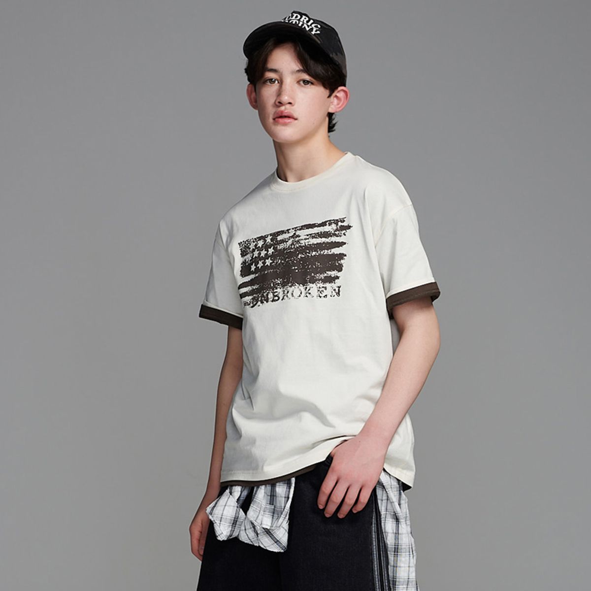 에꼴리에(ECOLIER) 5부 빈티지 성조기 프린트티(26B1407)