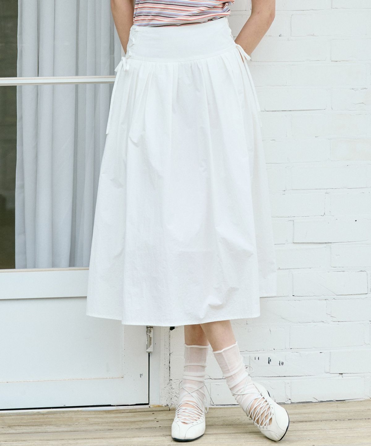 올리브 데 올리브(OLIVE DES OLIVE) 레이스업 미디 스커트 OW6MS4640