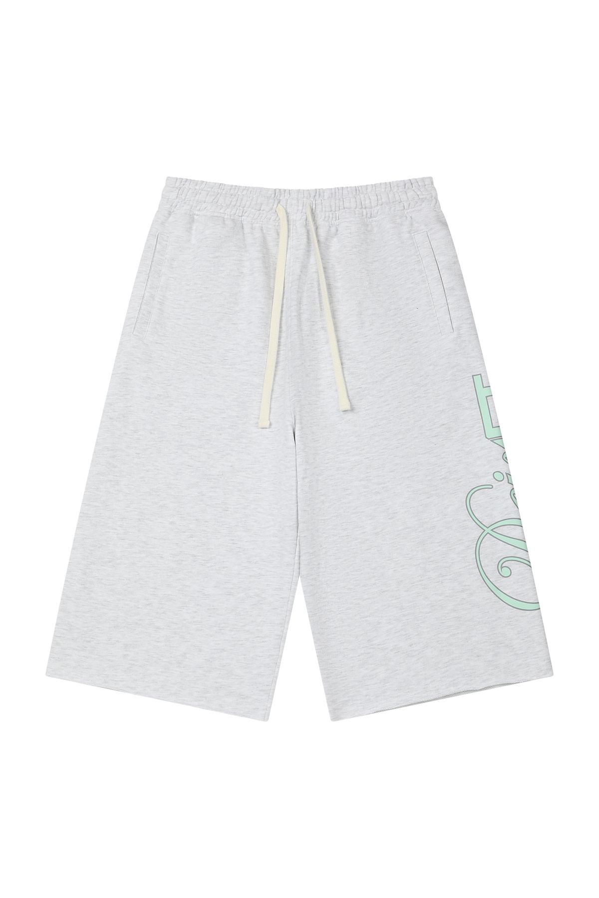 다이닛(DEINET) DN SCRIPT SWEAT BERMUDA PANTS IN LIGHT GREY