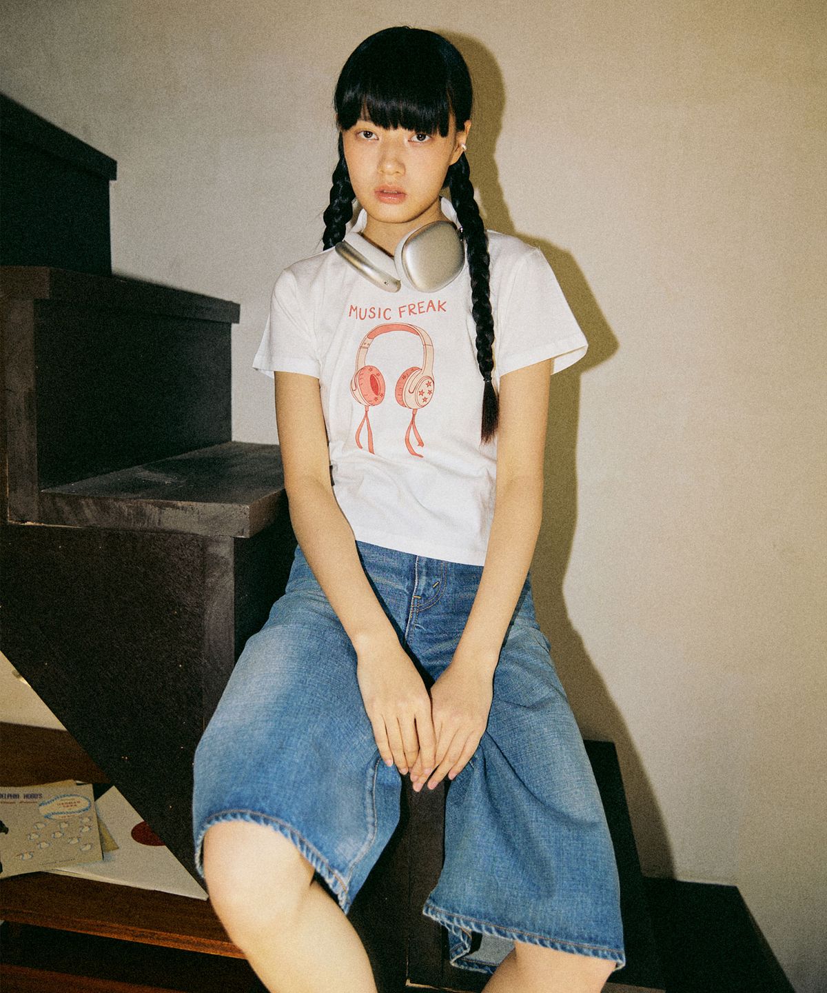 뮤직프리크(MUSICFREAK) Retro Line Headphones T-Shirt - White