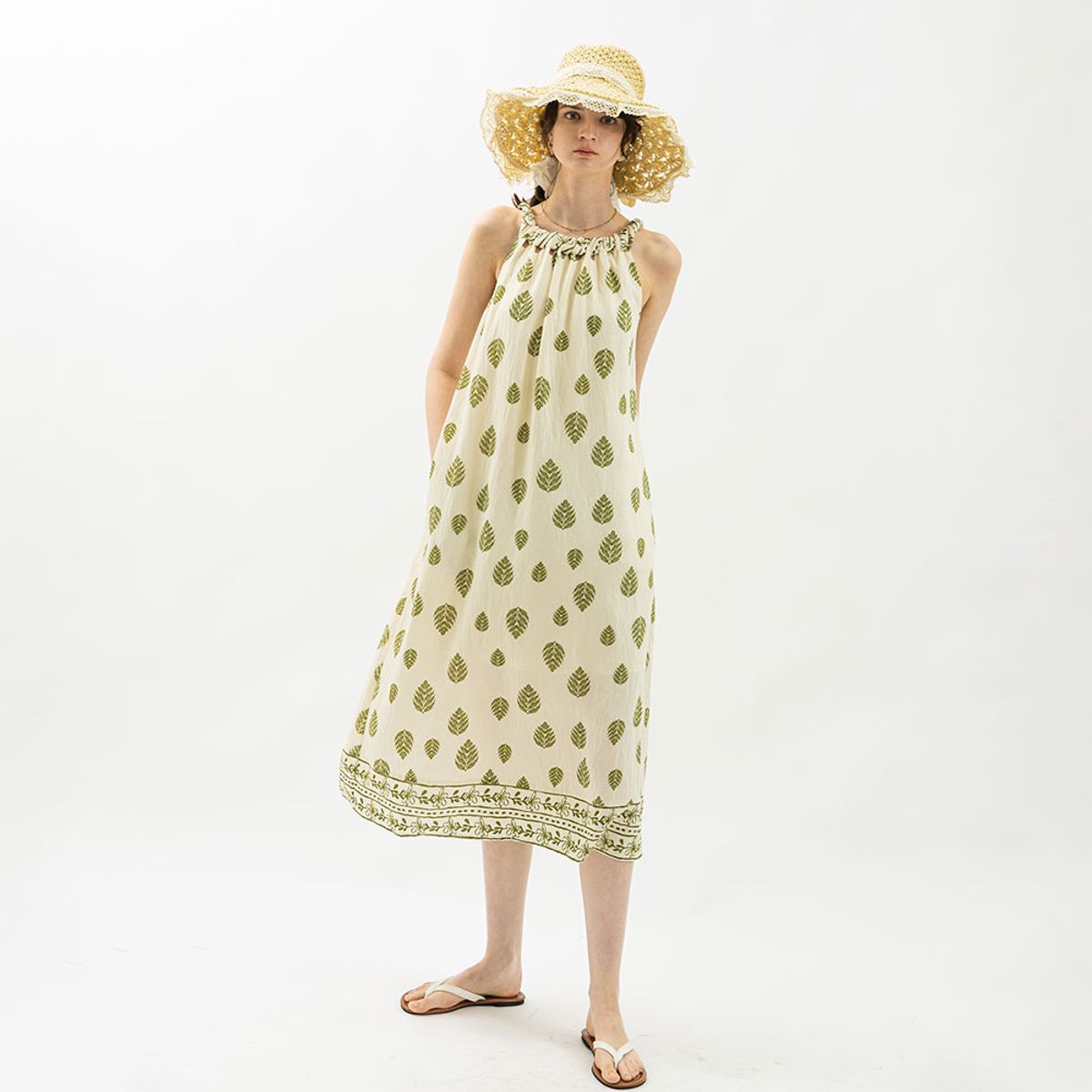 웬스데이딜라잇(WEDNESDAY DELIGHT) WD_Leaf garden resort dress_2color