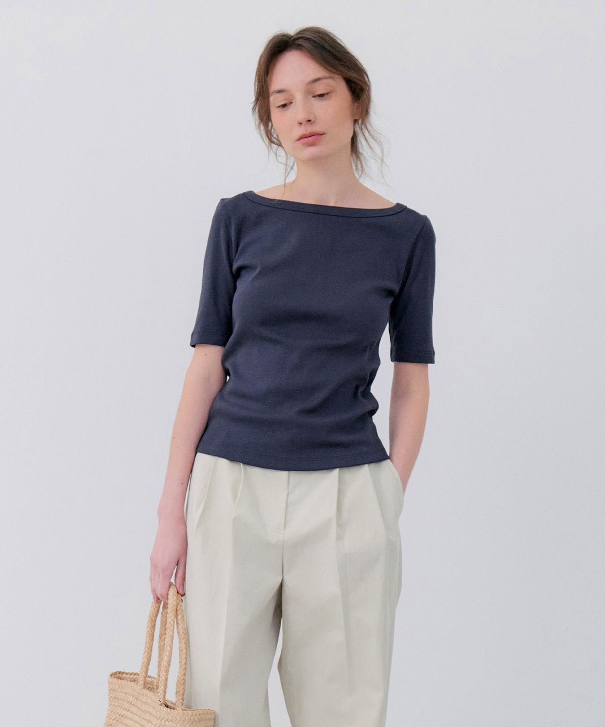 노티아(NOTIA) BOAT NECK HALF SLEEVE T-SHIRTS - NAVY