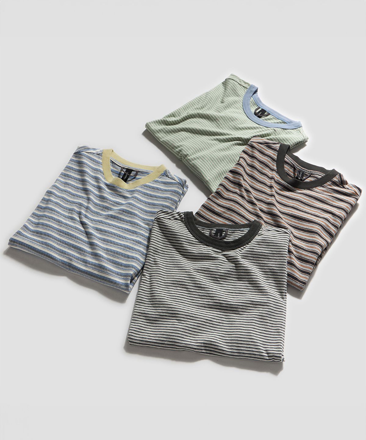 언어펙티드 에센셜(UNAFFECTED ESSENTIAL) BORDER T-SHIRT (4 COLOR)