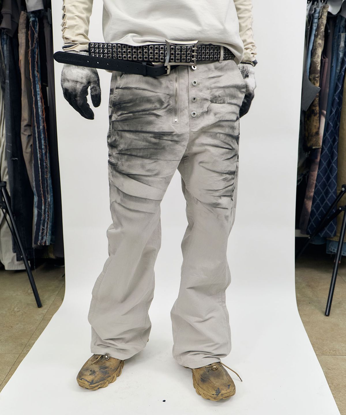 비엘알(BLR) Spray Washed Semi-Flare Pants Beige