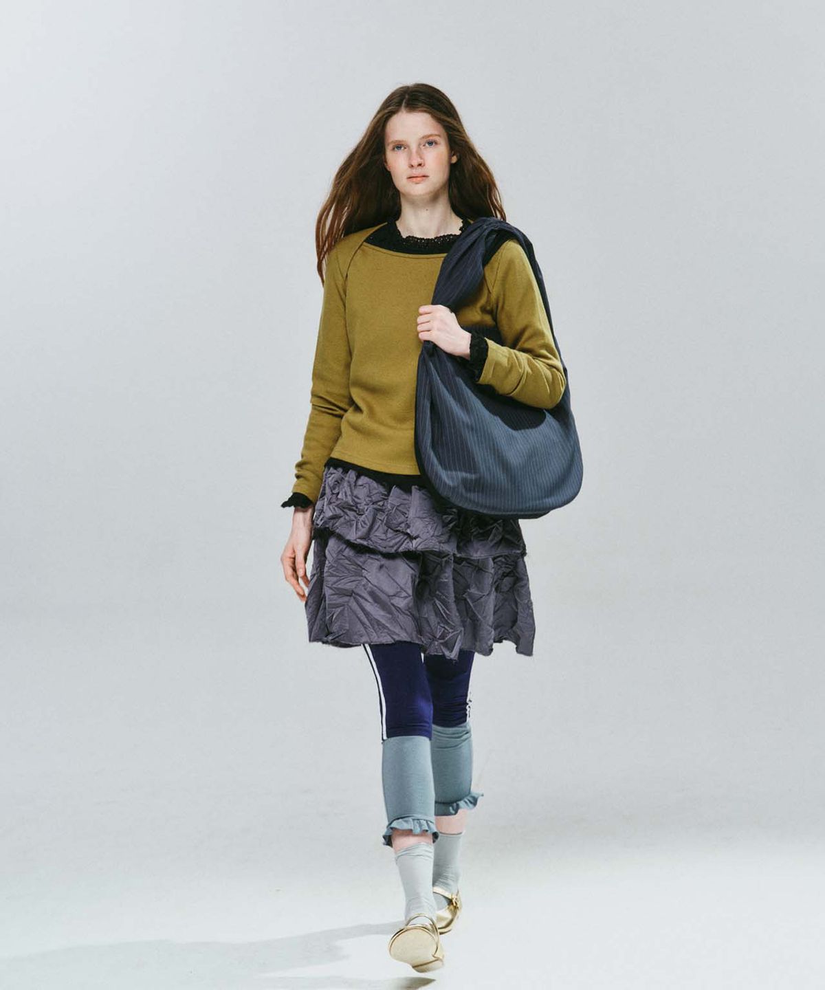 코스모스(COSMOSS) STRIPE SHIRRING SHOULDER BAG (GREY)