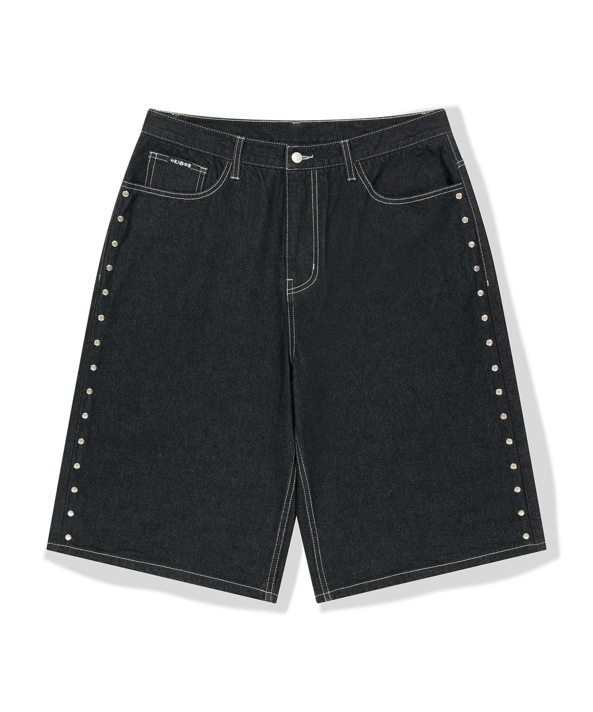위캔더스(WKNDRS) [WKNDRS x GWAXNG] SNARL STUDDED DENIM SHORTS (BLACK)