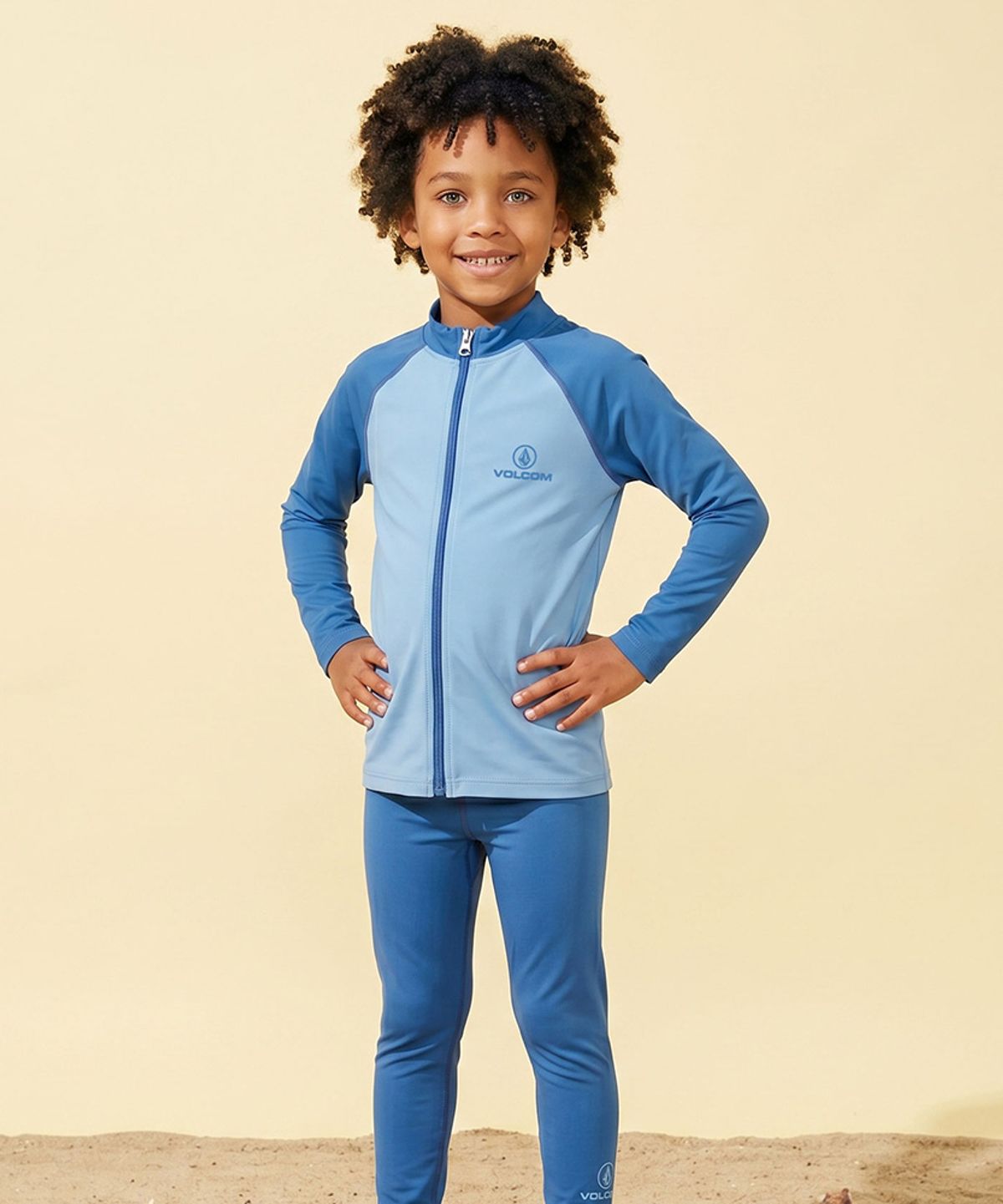 볼컴 키즈(VOLCOM KIDS) 배색 집업 래쉬가드 세트 D6M055