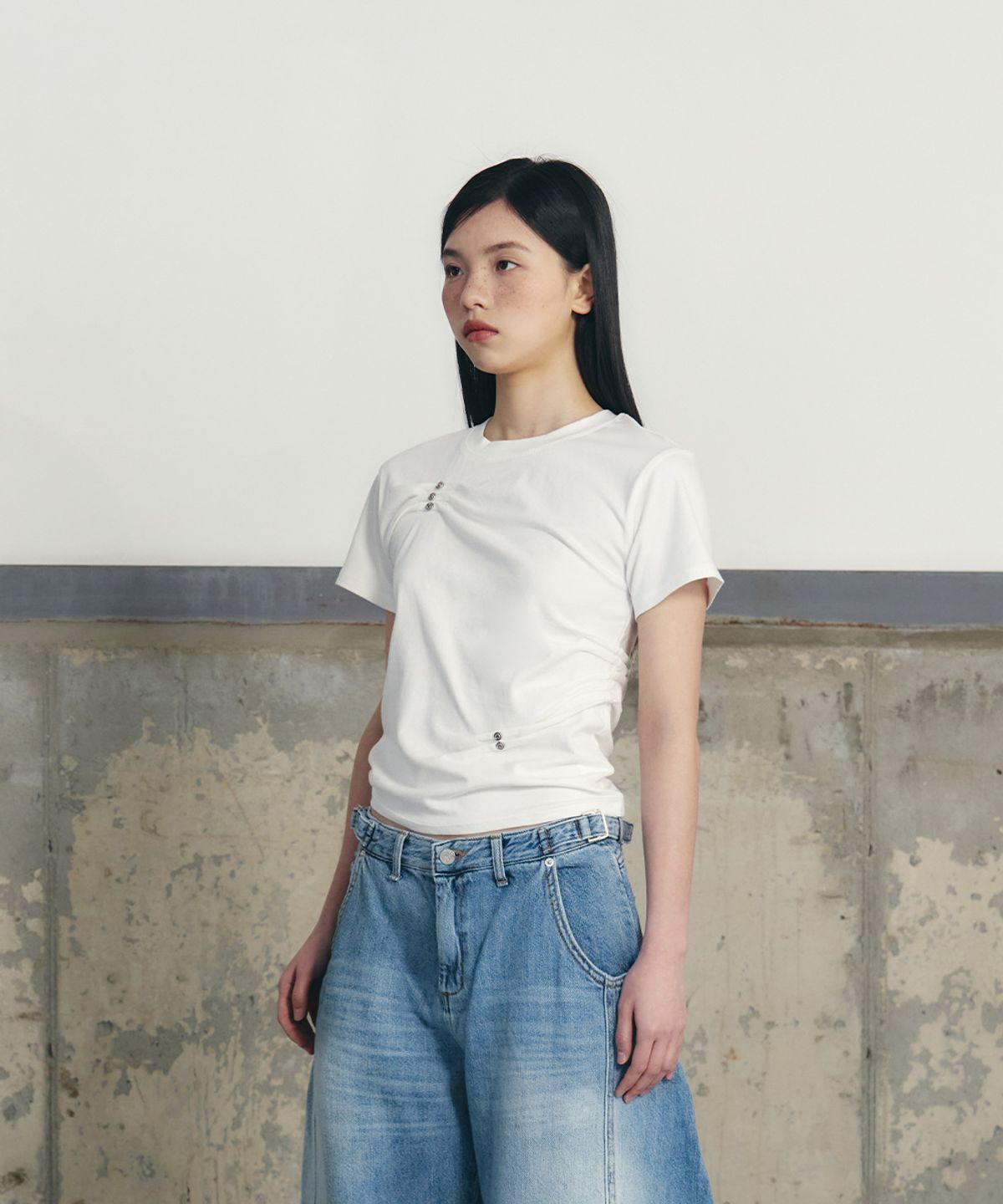 언유즈랩(UNUSEDLAB) 트리플 하트 우먼즈 반팔 티셔츠 [화이트]