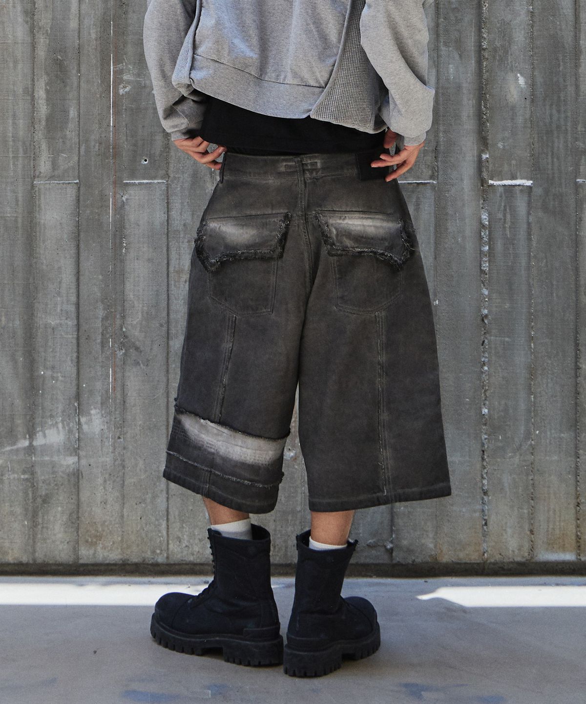 9999아카이브(9999ARCHIVE) Cut-Out Vintage Bermuda Pants