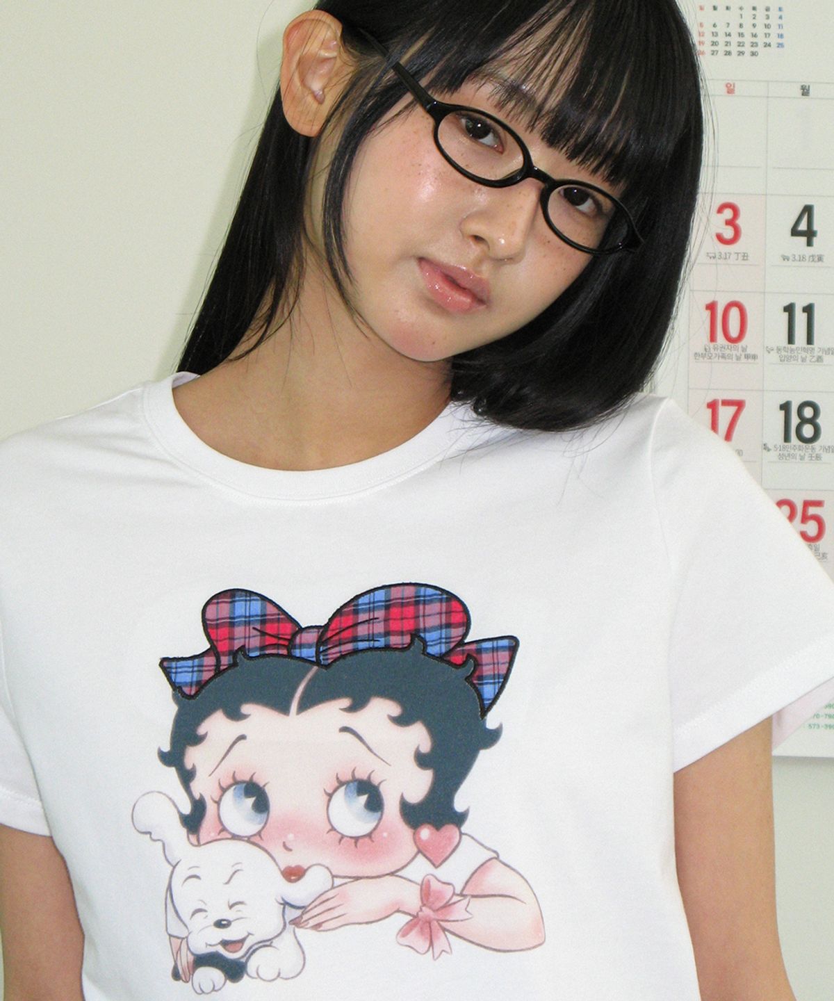 론론(RONRON) BETTY BOOP RIBBON APPLIQUE CROP T SHIRT WHITE