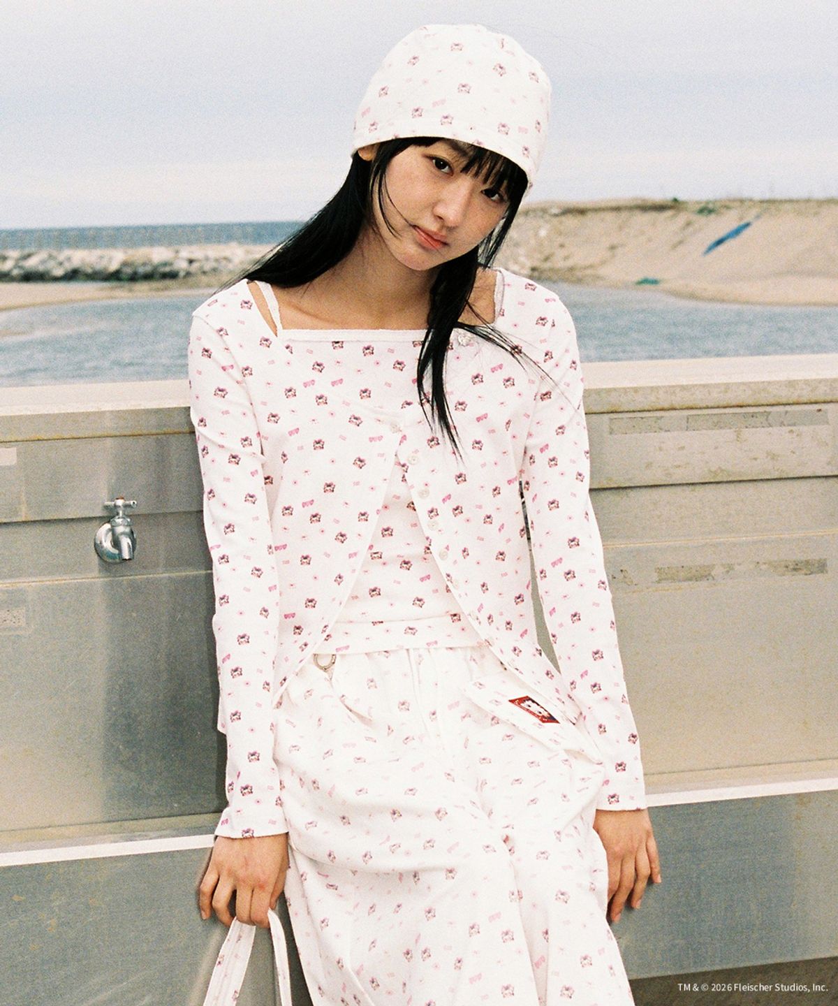 론론(RONRON) BETTY BOOP PATTERN SLIM CARDIGAN WHITE