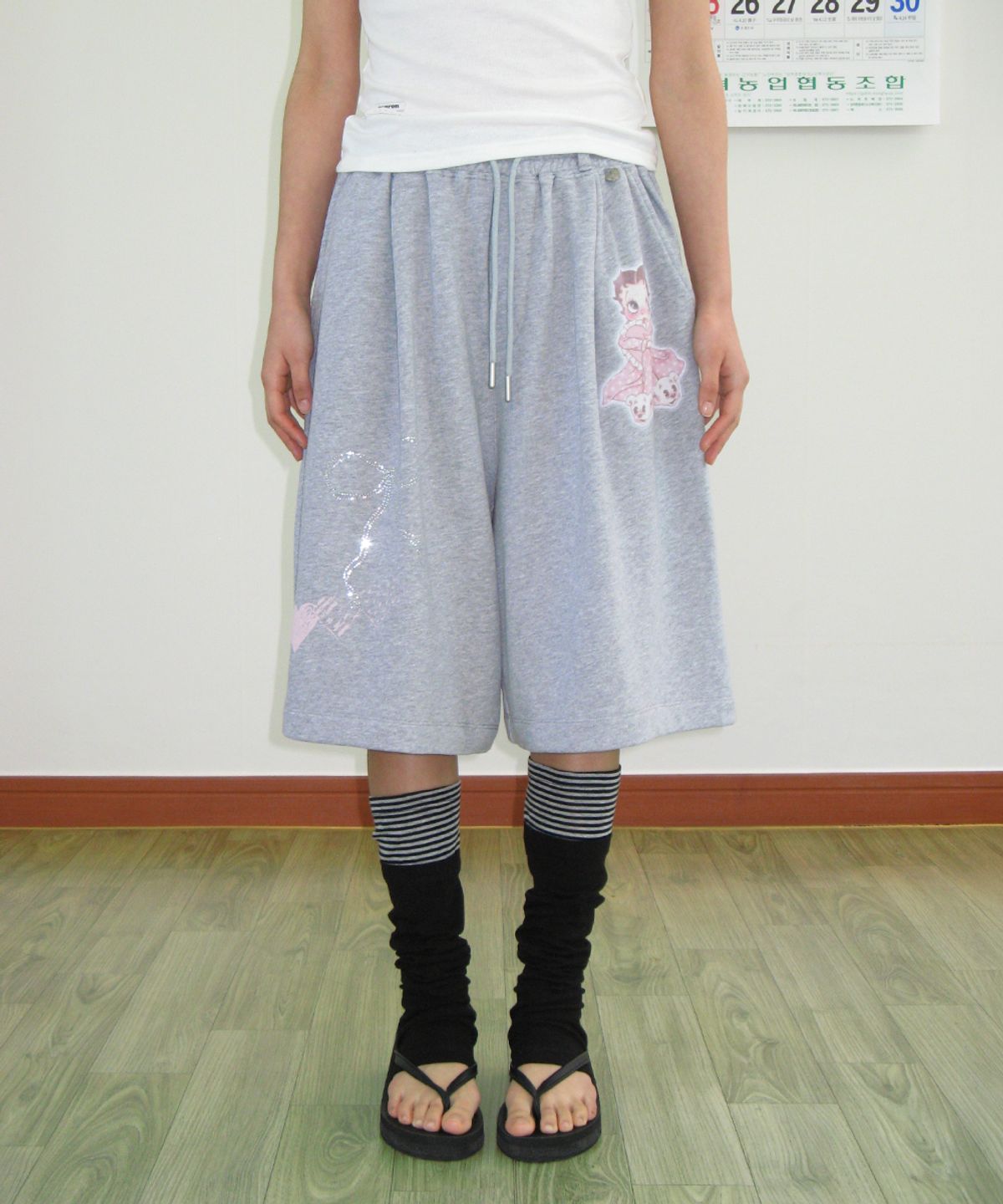 론론(RONRON) BETTY BOOP DREAMY RIBBON SWEAT BERMUDA PANTS GREY