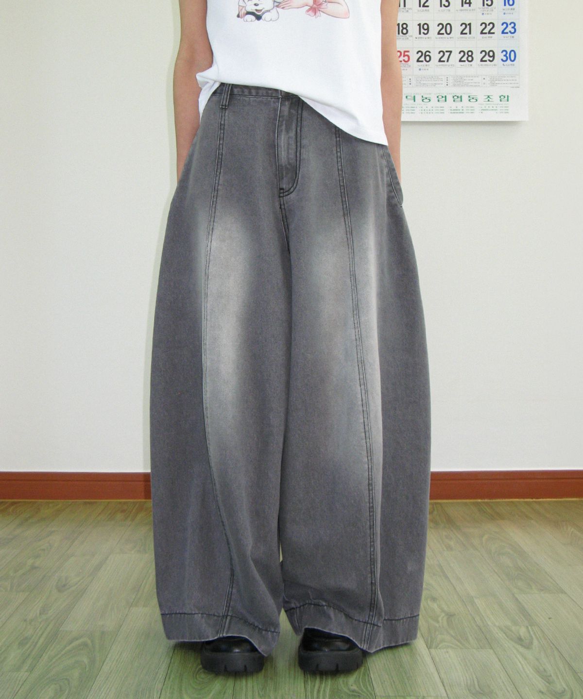 론론(RONRON) WIDE BALLOON DENIM PANTS BLACK