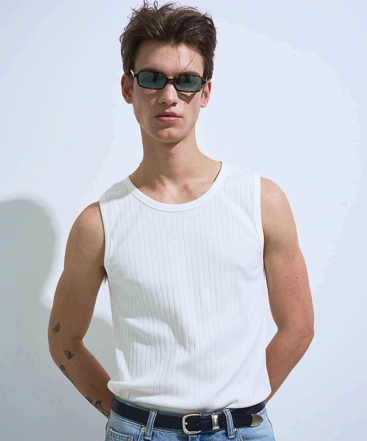 페크(PEQ) RIBBED SLEEVELESS TOP (WHITE)