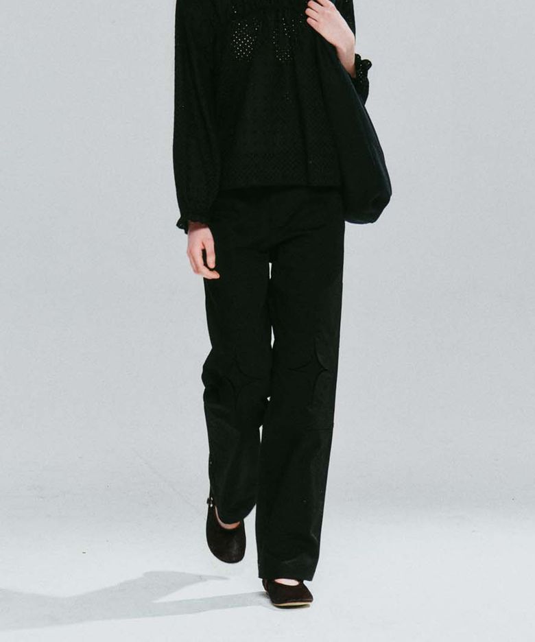 QUILTING PATTERN PANTS (BLACK)