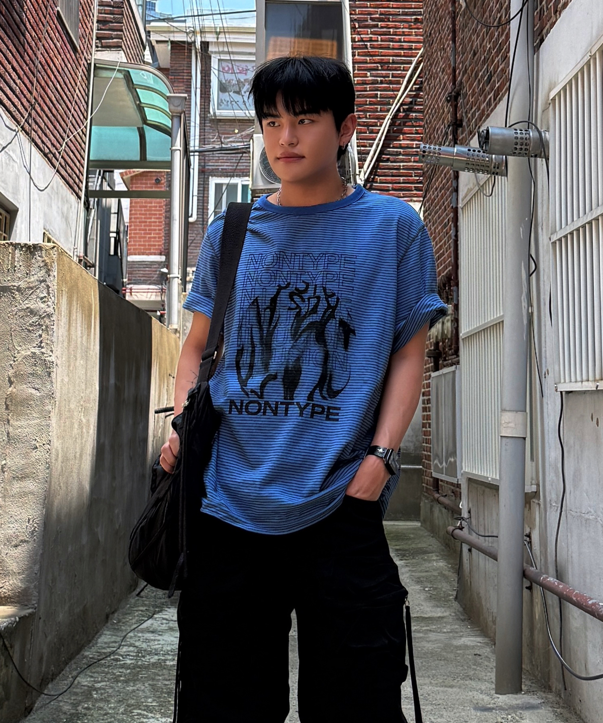 논타입(NONTYPE) RETRO STRIPE CONTRAST STITCH TEE (BLUE)