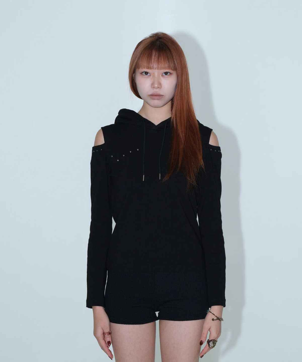 오드민(ODDMIN) Stud Hooded Top