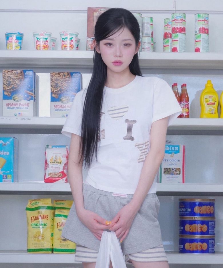 [김샤브칼 X KIMS] Messy Voix Logo App Tee White
