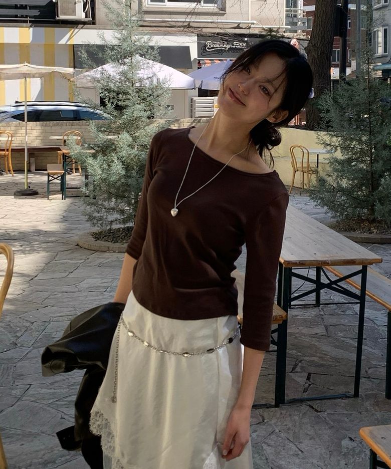 Slim 3/4 sleeve T-shirt (brown)