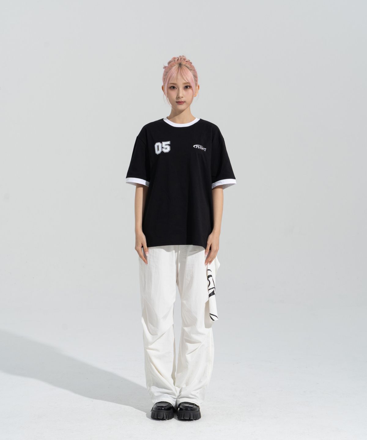 페이즈화이트(PHASEWHITE) [PHASE_5] NUMBERING RINGER SHORTSLEEVES _BLACK / 8802026-ST17