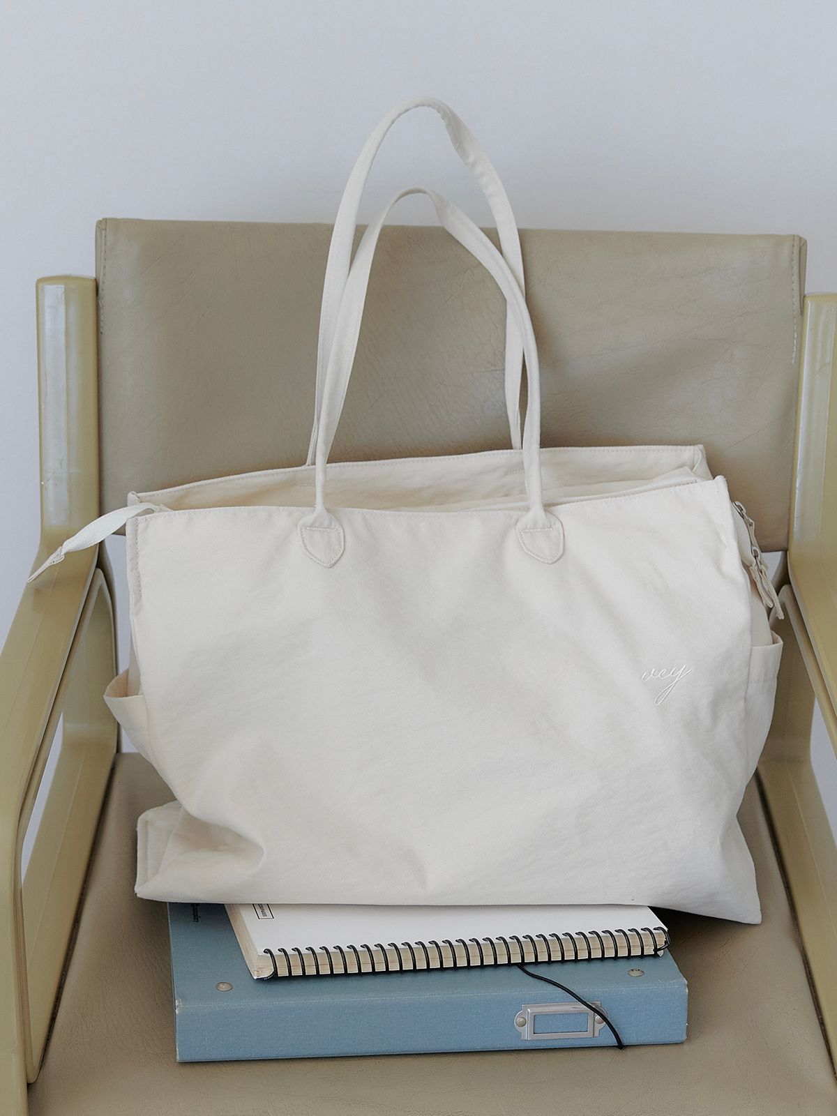 베이(VEY) Hour Bag (Ivory)