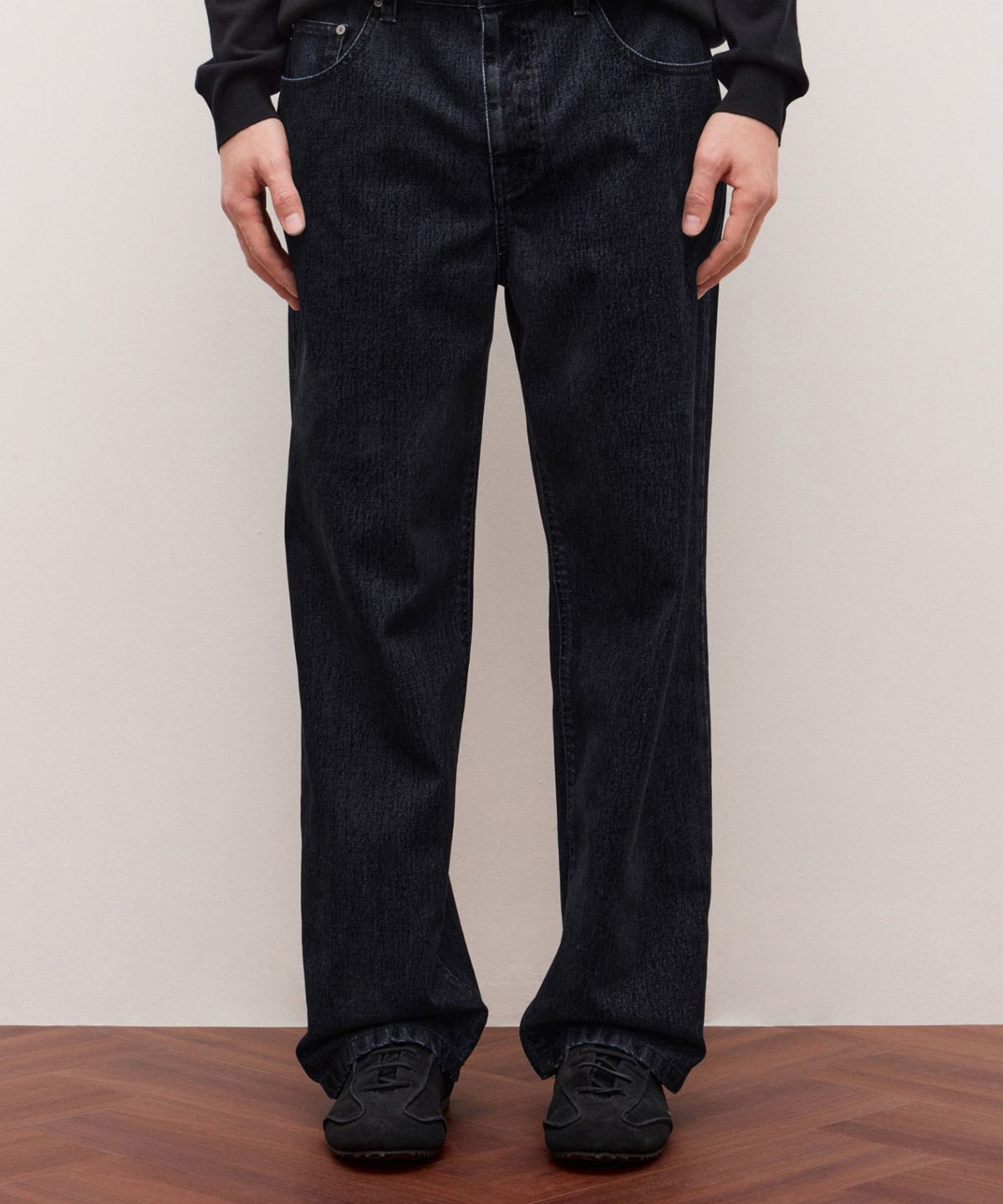 질스튜어트뉴욕 맨(JILLSTUART NEWYORK MEN) 벨벳 라이크 데님 셋업 팬츠 - 블랙 (JNPA6B111BK)