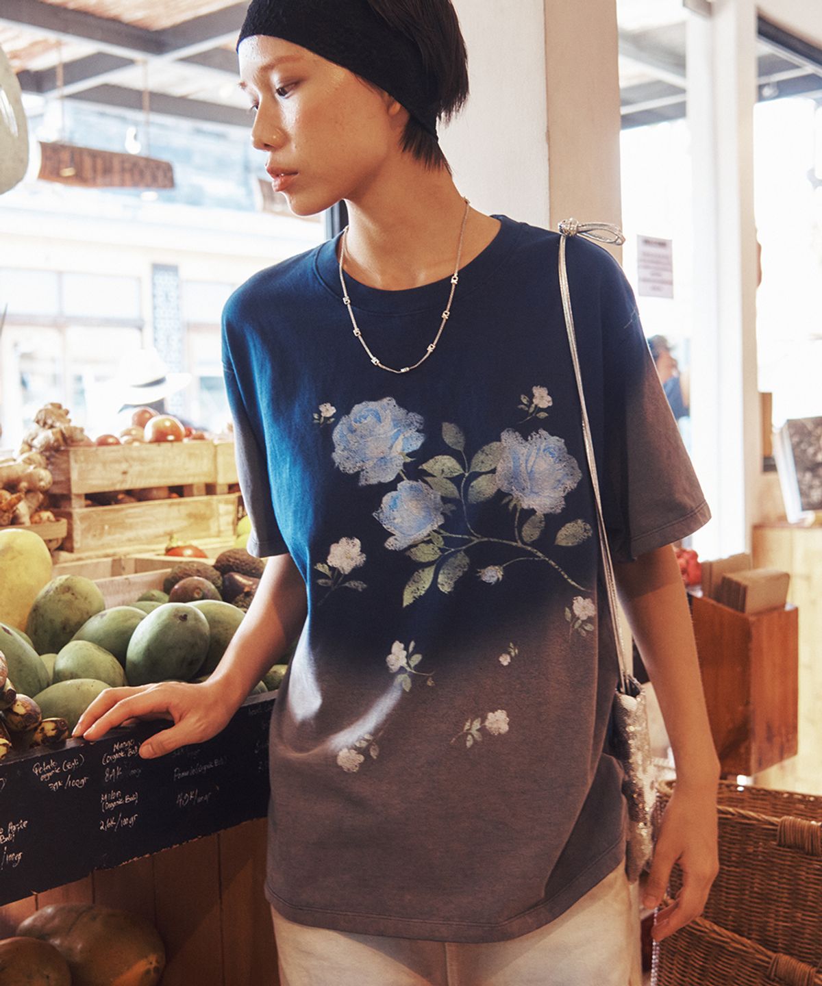 센토르(CENTAUR.KR) VINTAGE WASHED FLOWER T-SHIRT_NAVY