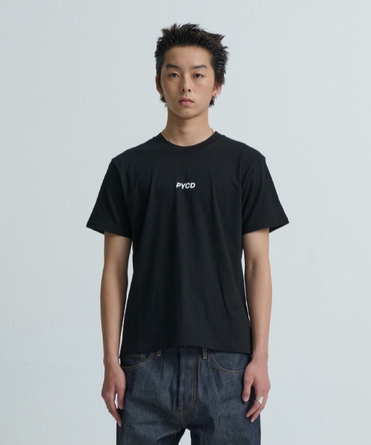 친다운(CHIN DOWN) PYCD TEE (BLACK)