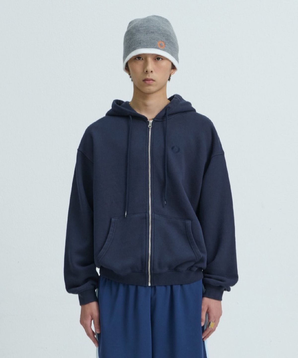 친다운(CHIN DOWN) PYCD ZIP HOODIE (NAVY)