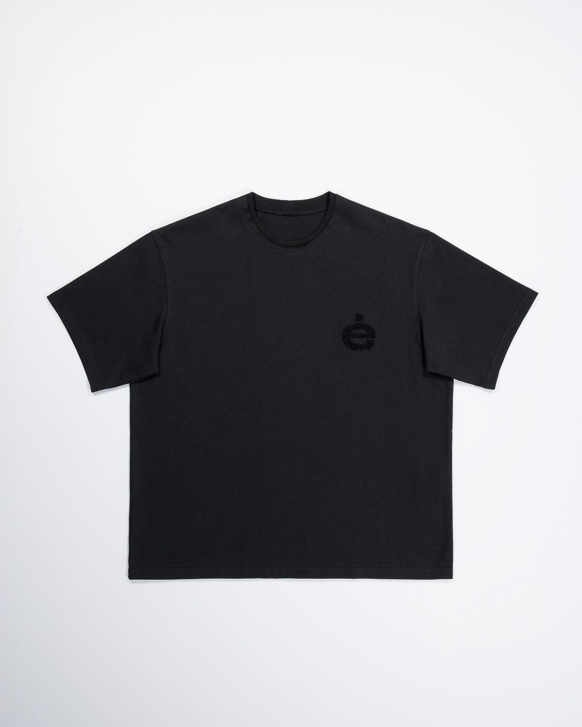 에키에타(EKIETA) mėadow T in Black