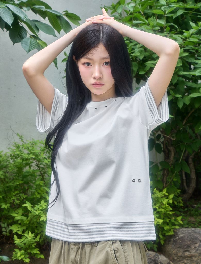 리벳 스트라이프 레이어드 일체형 반팔티 아이보리