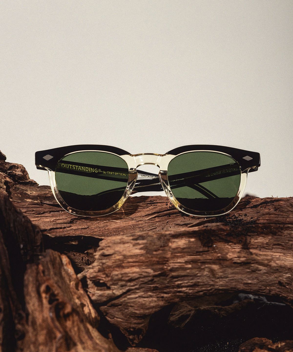 아웃스탠딩(OUTSTANDING) EXP-50S WELLINGTON SUNGLASSES_YELLOW CRYSTAL/BLACK