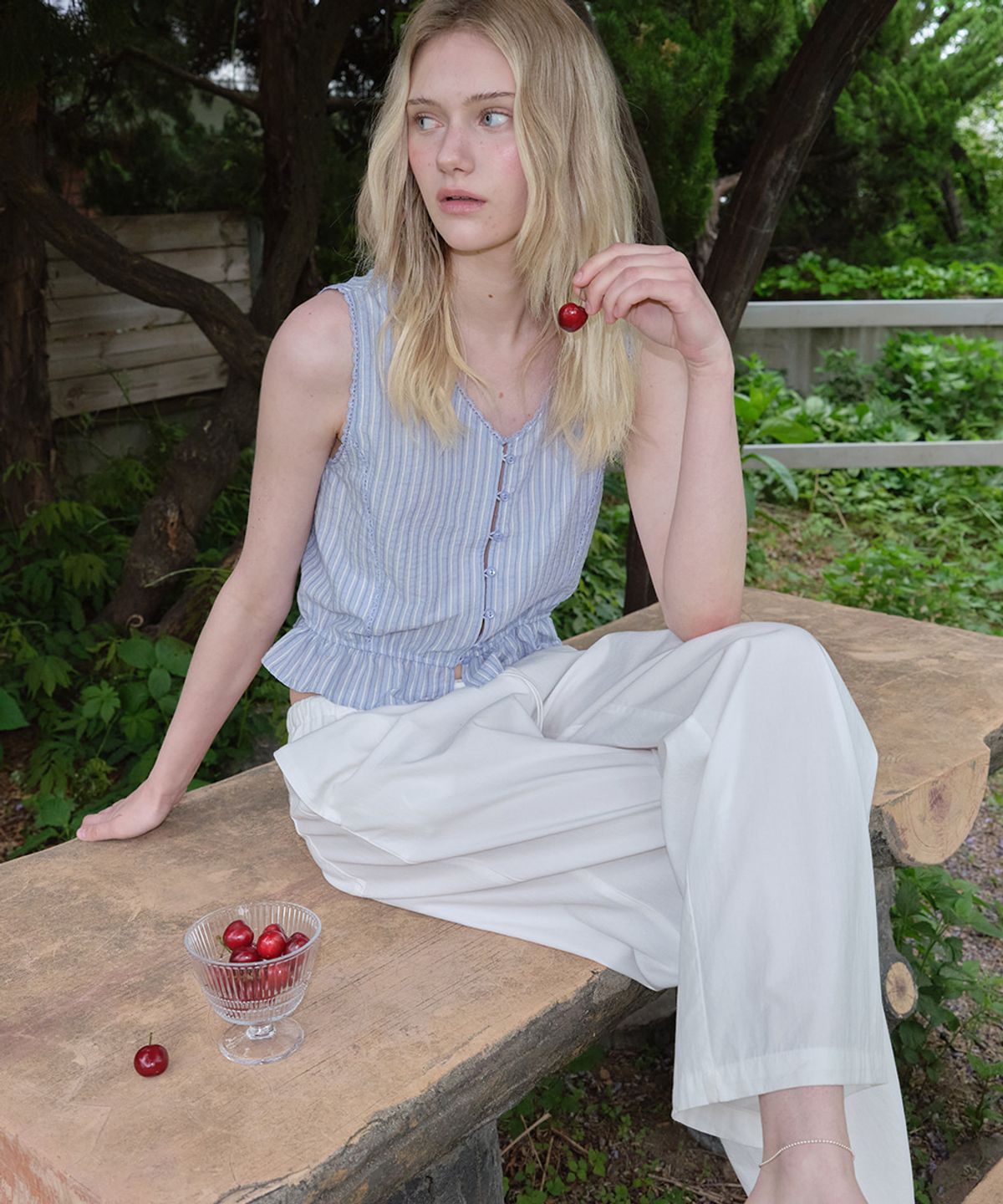 프리버07(FRIVER07) V-neck lace sleeveless blouse [FRSP08BL04]_Sky blue