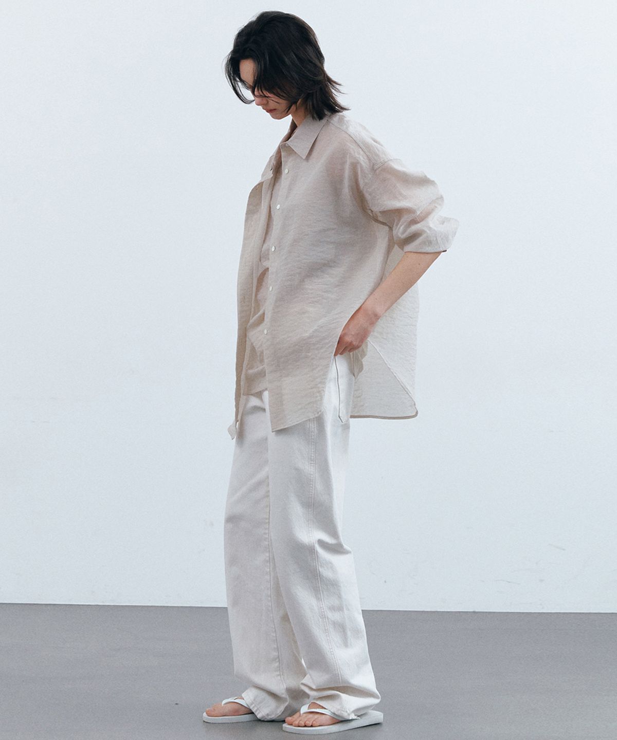 머지앤밍글(MERGE&MINGLE) Breezy Structure Long Sleeve Overshirt (Light Beige)