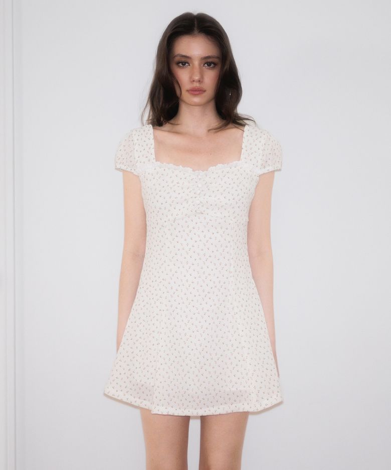 Lace Shirring Button Flare Dress [Ivory]