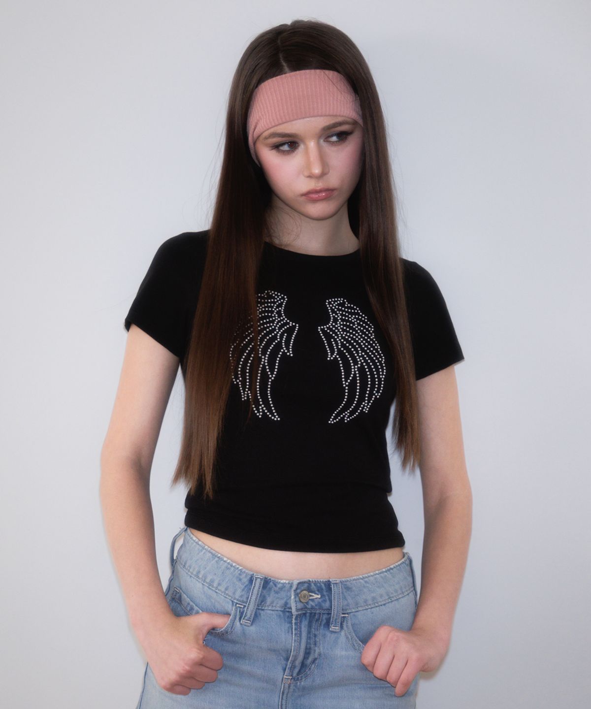 로제프란츠(ROSEFRANTZ) Sparkle Angel Wing T-shirt [Black]