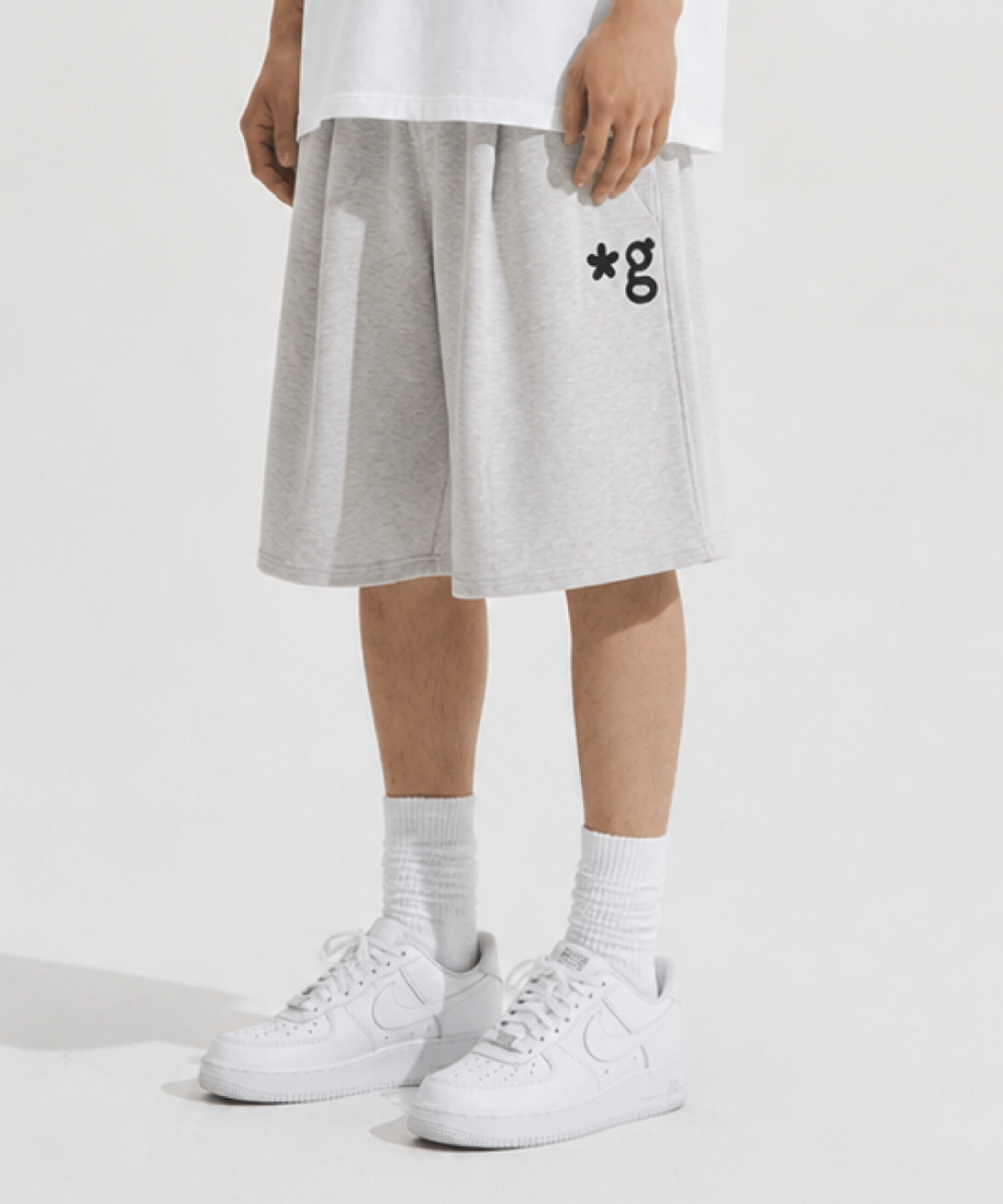 글런든(GRUNDEN) HAND WORK SWEATSHORTS (LIGHT GREY)