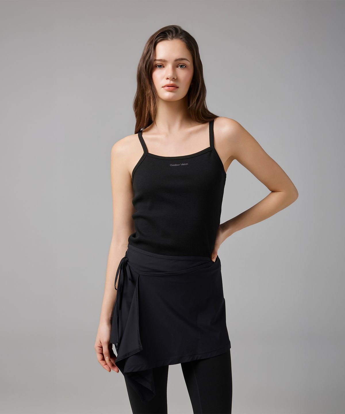 아웃도어 보이스(OUTDOOR VOICES) (W)ESSENTIAL STRAP SLEEVELESS (BLACK)