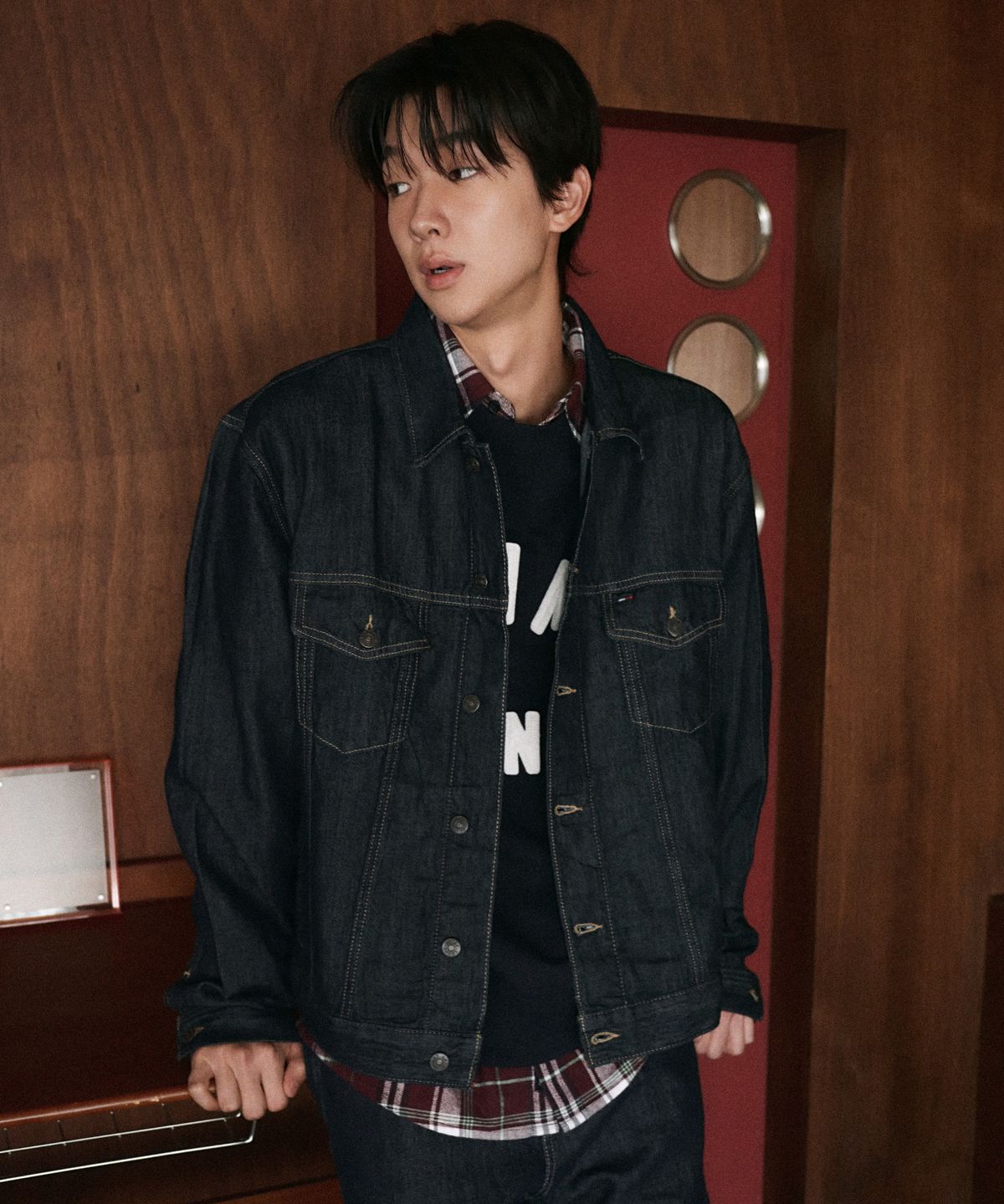 타미진스(TOMMY JEANS) 제이미 릴렉스 데님 재킷 (T32G6NJC11TMT11BK)