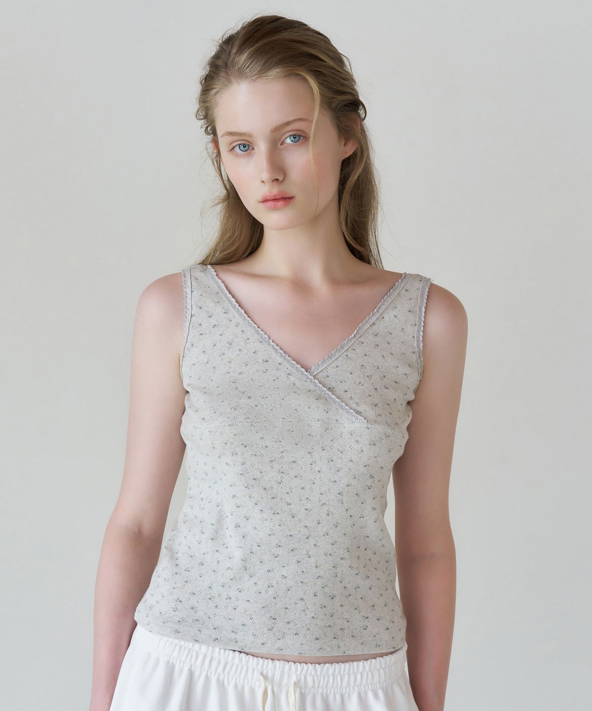 레테라(LETTERA) Lace Trim Sleeveless Top