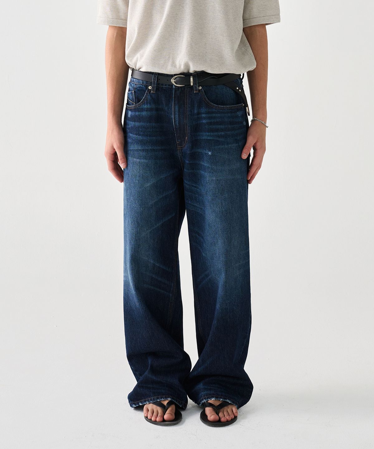 노운(NOUN) 스트레이트 데님 팬츠 (블루)