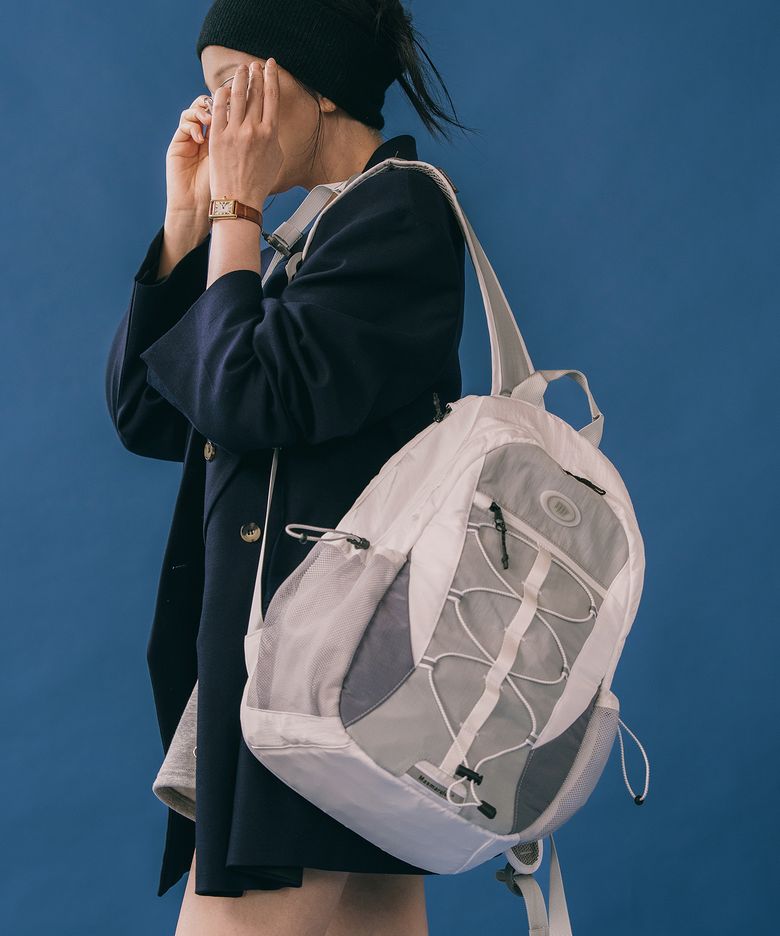 [× 장윤주] 세이프 스텔릭 스트링 백팩(17inch)_모노 화이트