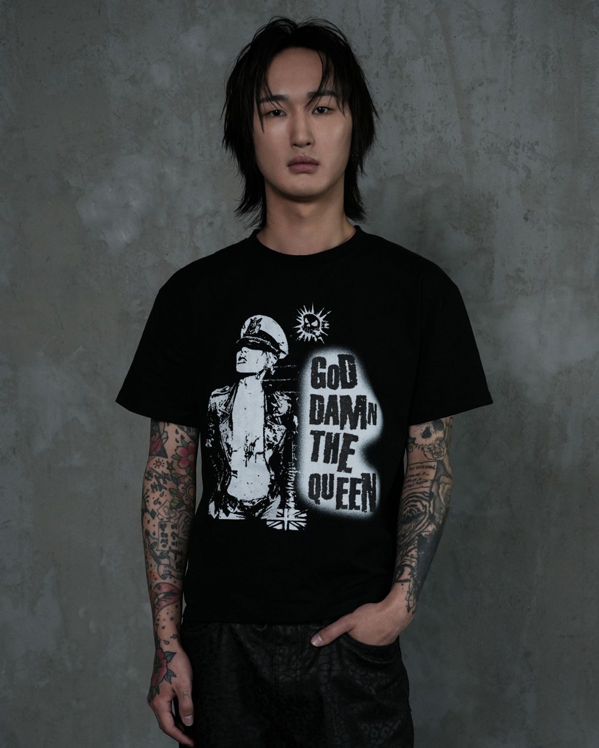 엔엔피스(NNPCS) Pistols Tee (BLACK)
