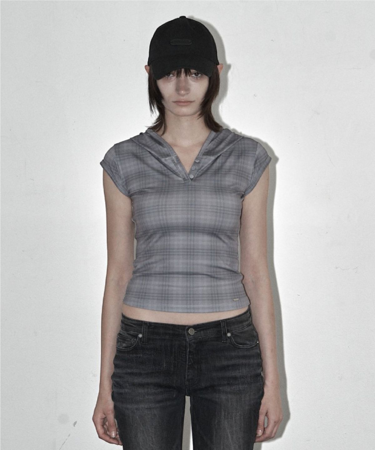 시너진(SYNERJYN) CHECK HOODED SHORT SLEEVE GRAY