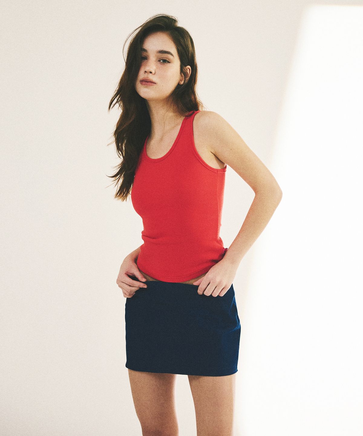 에이알유(A.R.U) FIT RIB SLEEVELESS