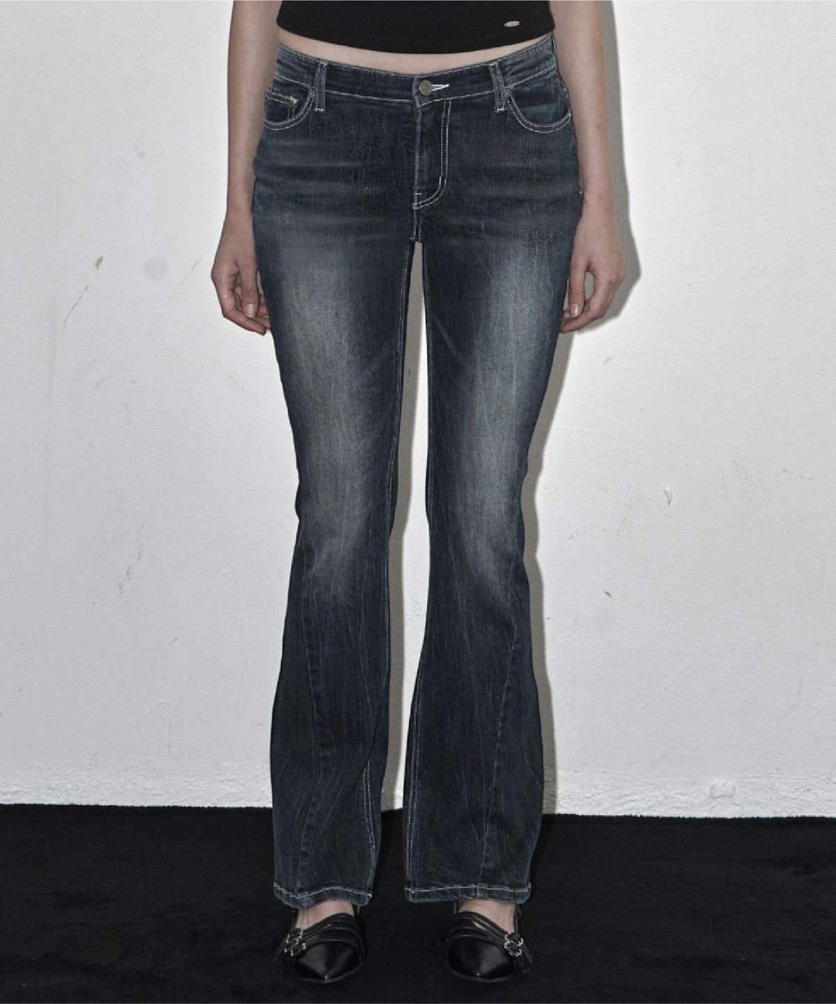 시너진(SYNERJYN) WRINKLE CAT WASHING LOW-RISE JEANS VINTAGE BLUE