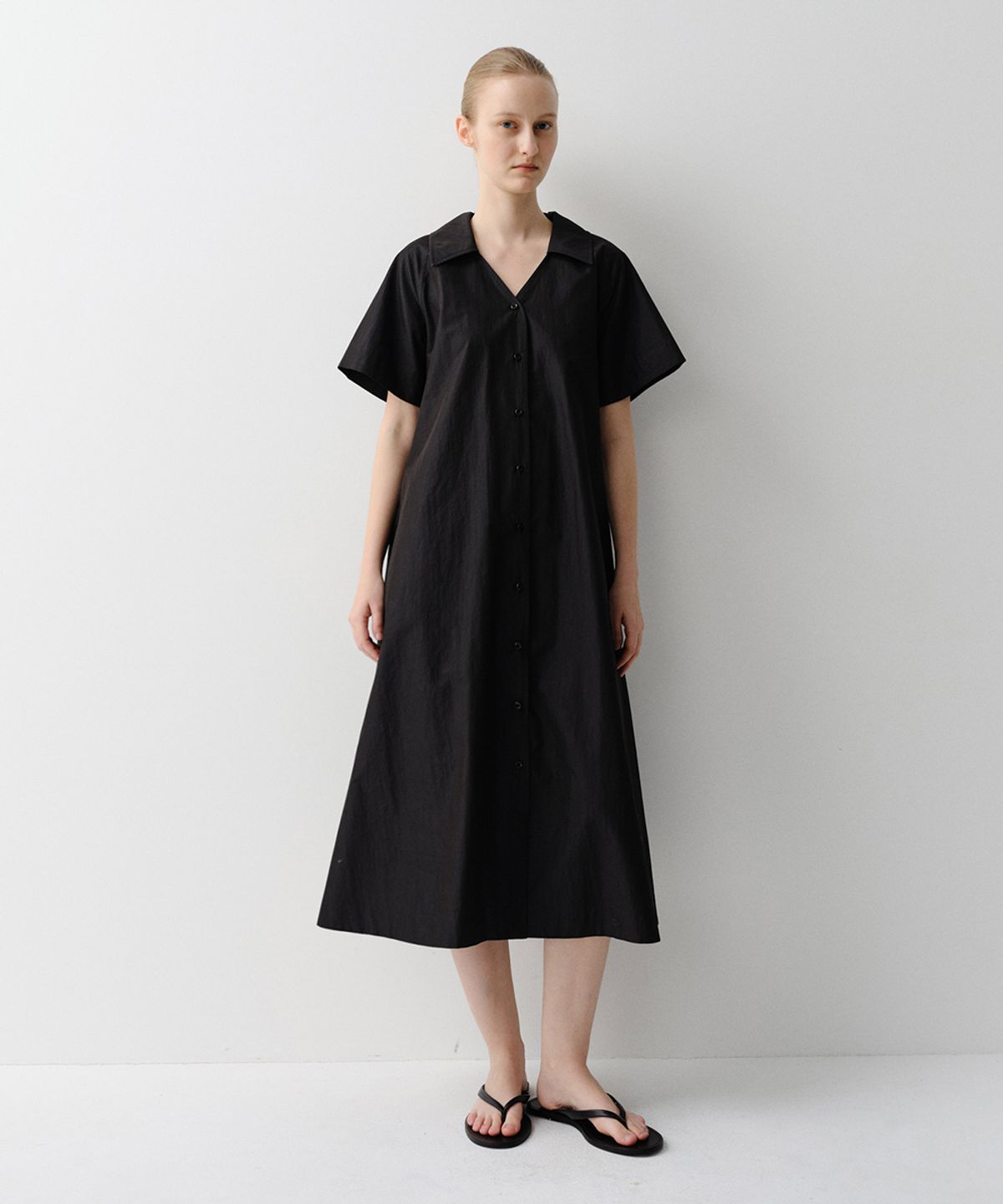 이아(EAAH) ROWEN MAXI DRESS (BLACK)